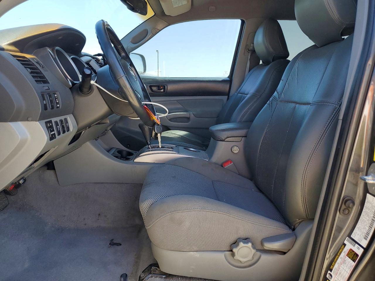 2009 TOYOTA TACOMA PRERUNNER V6 photo 19
