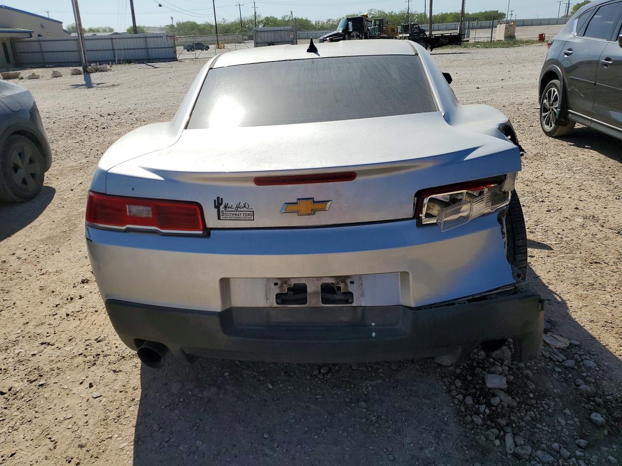 2015 CHEVROLET CAMARO LT photo 11