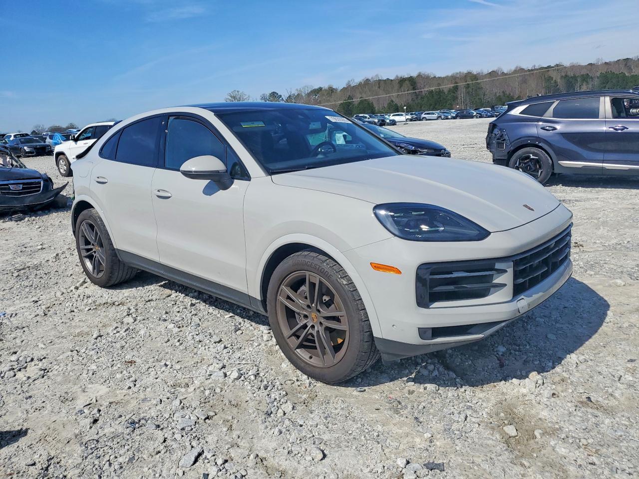 2024 PORSCHE CAYENNE COUPE photo 10