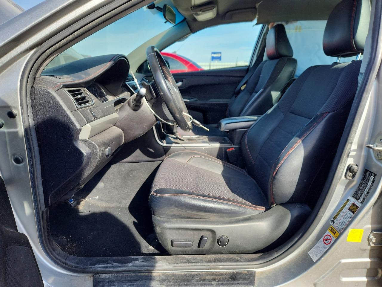 2017 TOYOTA CAMRY SE photo 13