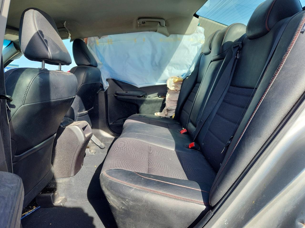 2017 TOYOTA CAMRY SE photo 19