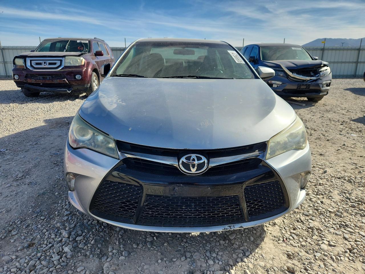 2017 TOYOTA CAMRY SE photo 9