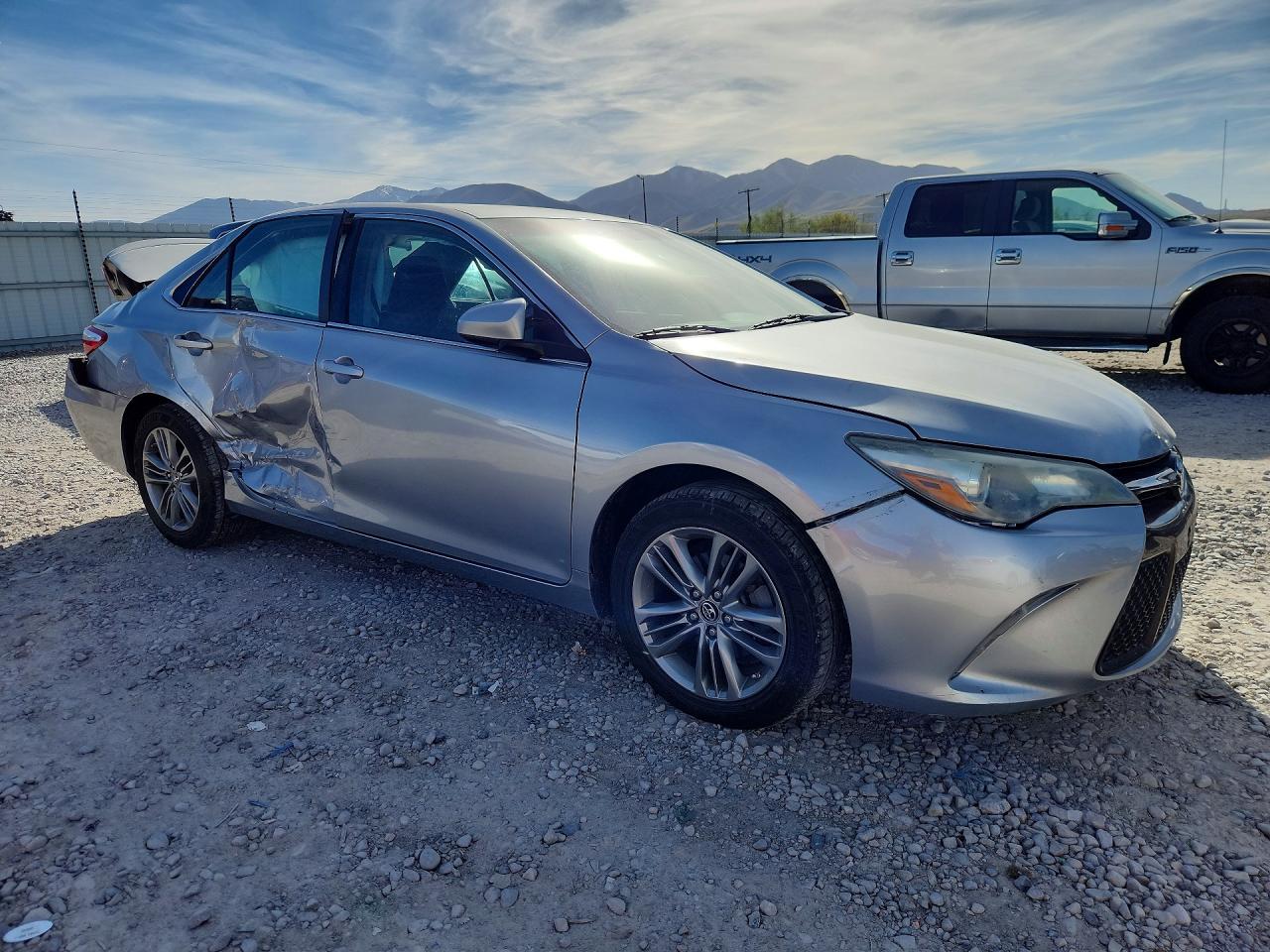 2017 TOYOTA CAMRY SE photo 7