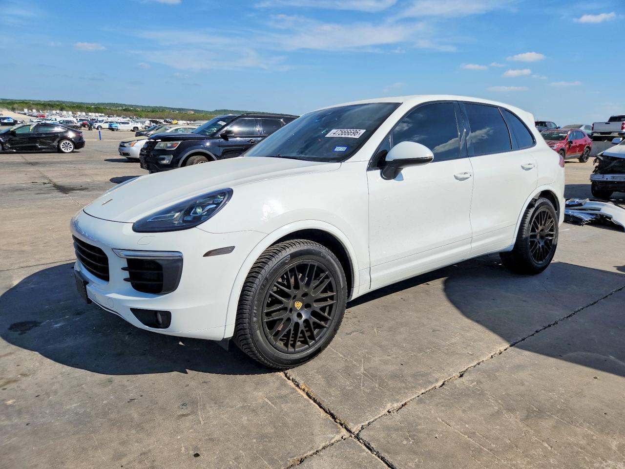 2017 PORSCHE CAYENNE