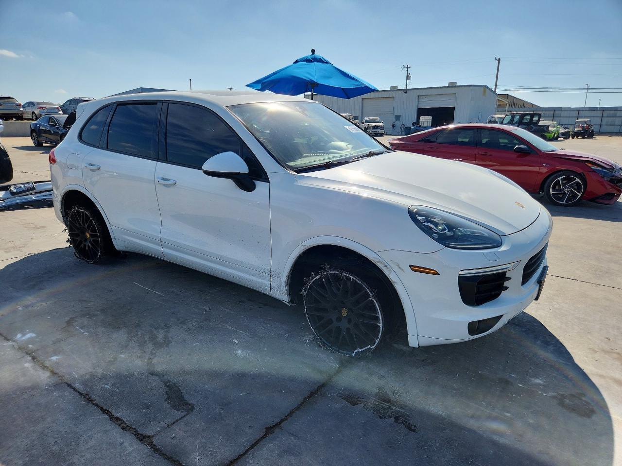 2017 PORSCHE CAYENNE photo 7