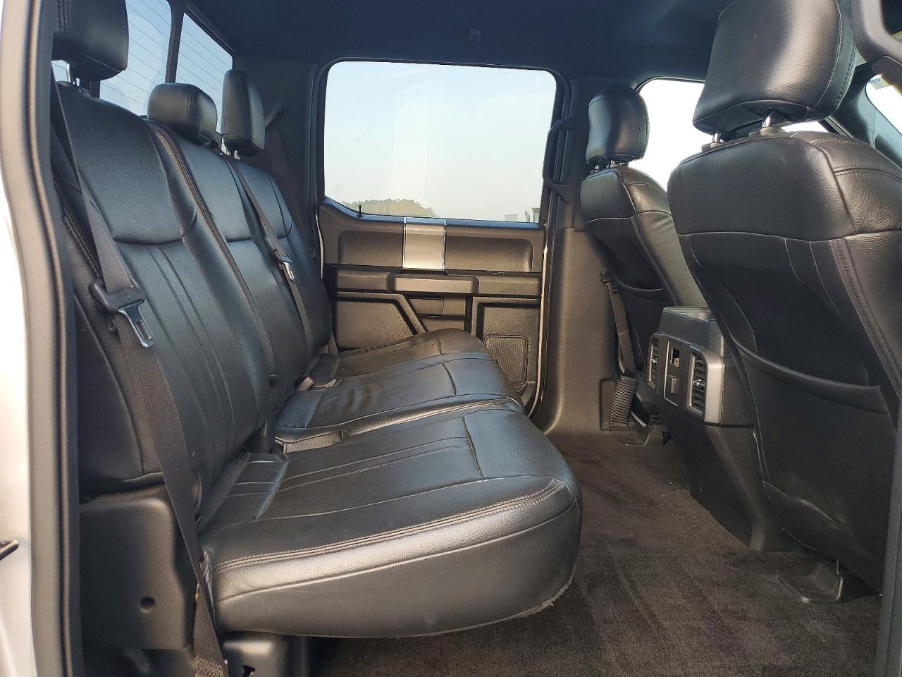 2015 FORD F150 SUPERCREW photo 19