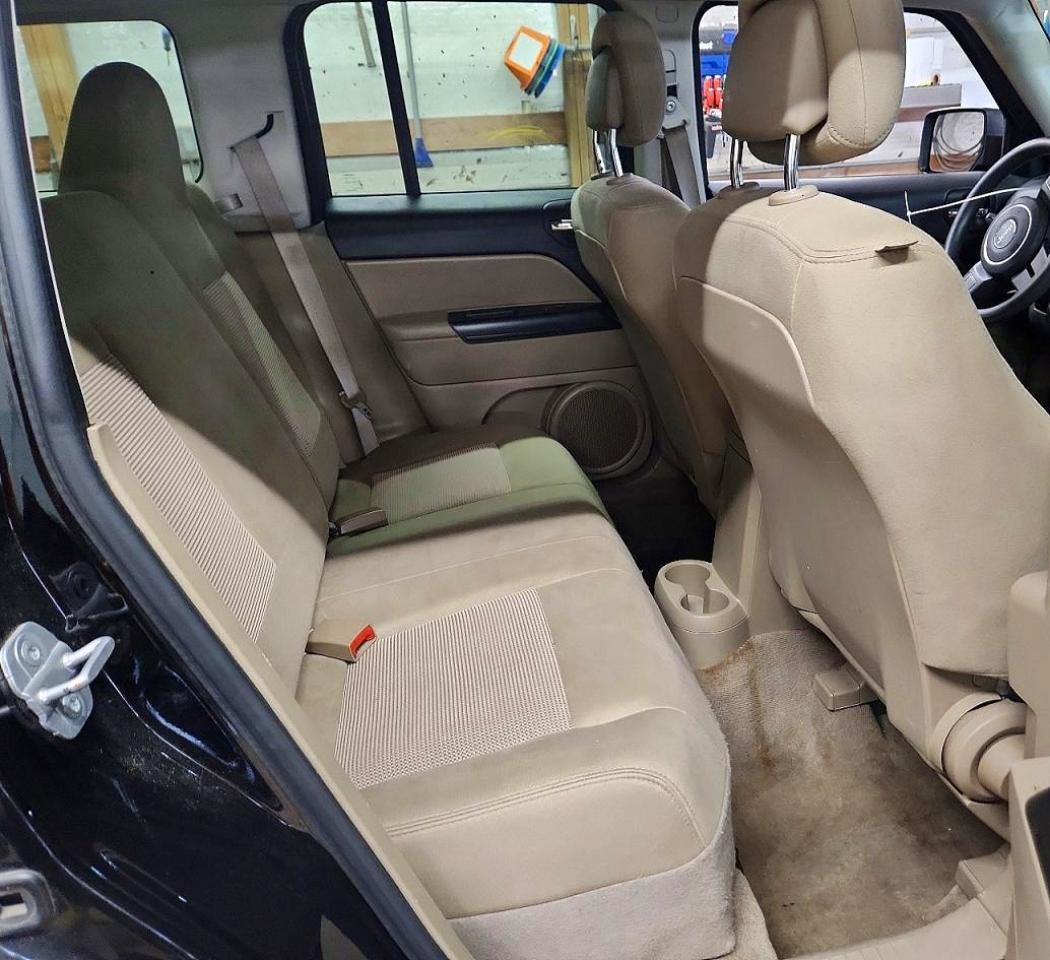 2014 JEEP PATRIOT SPORT photo 21