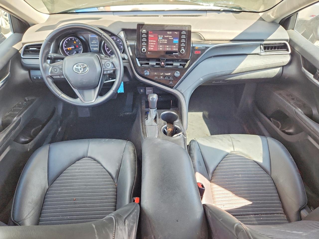 2021 TOYOTA CAMRY SE photo 15