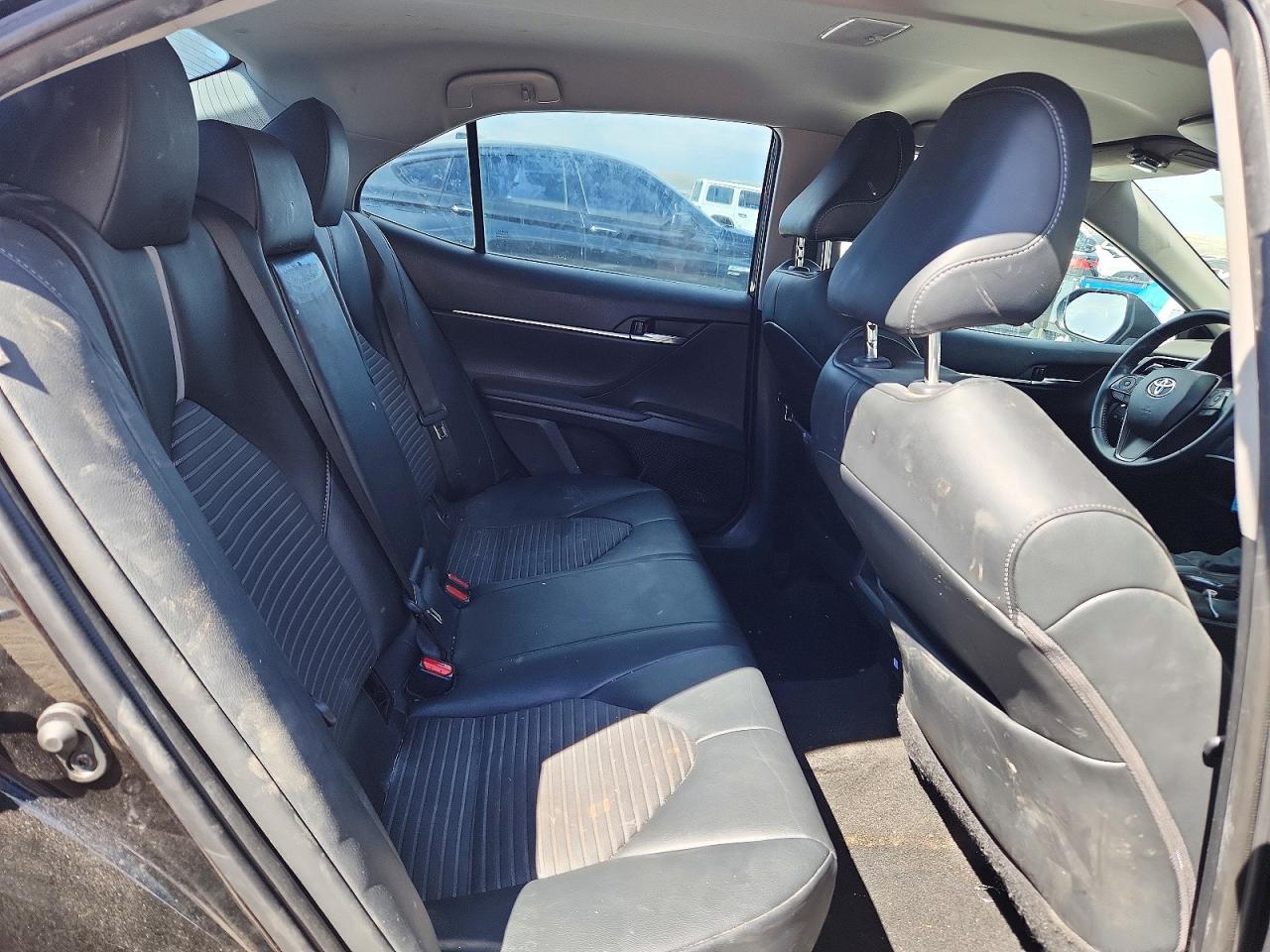 2021 TOYOTA CAMRY SE photo 19