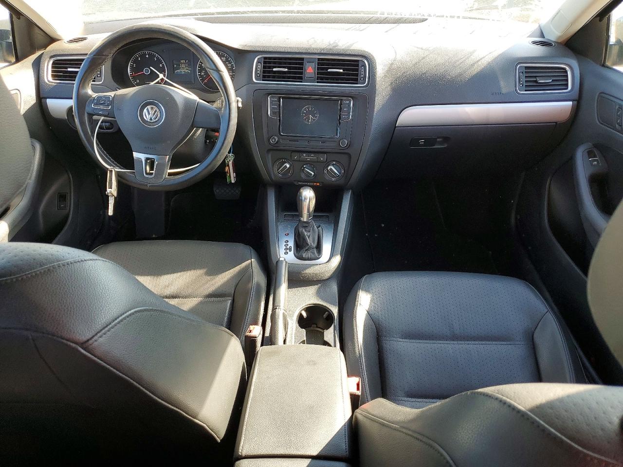 2013 VOLKSWAGEN JETTA SE photo 15