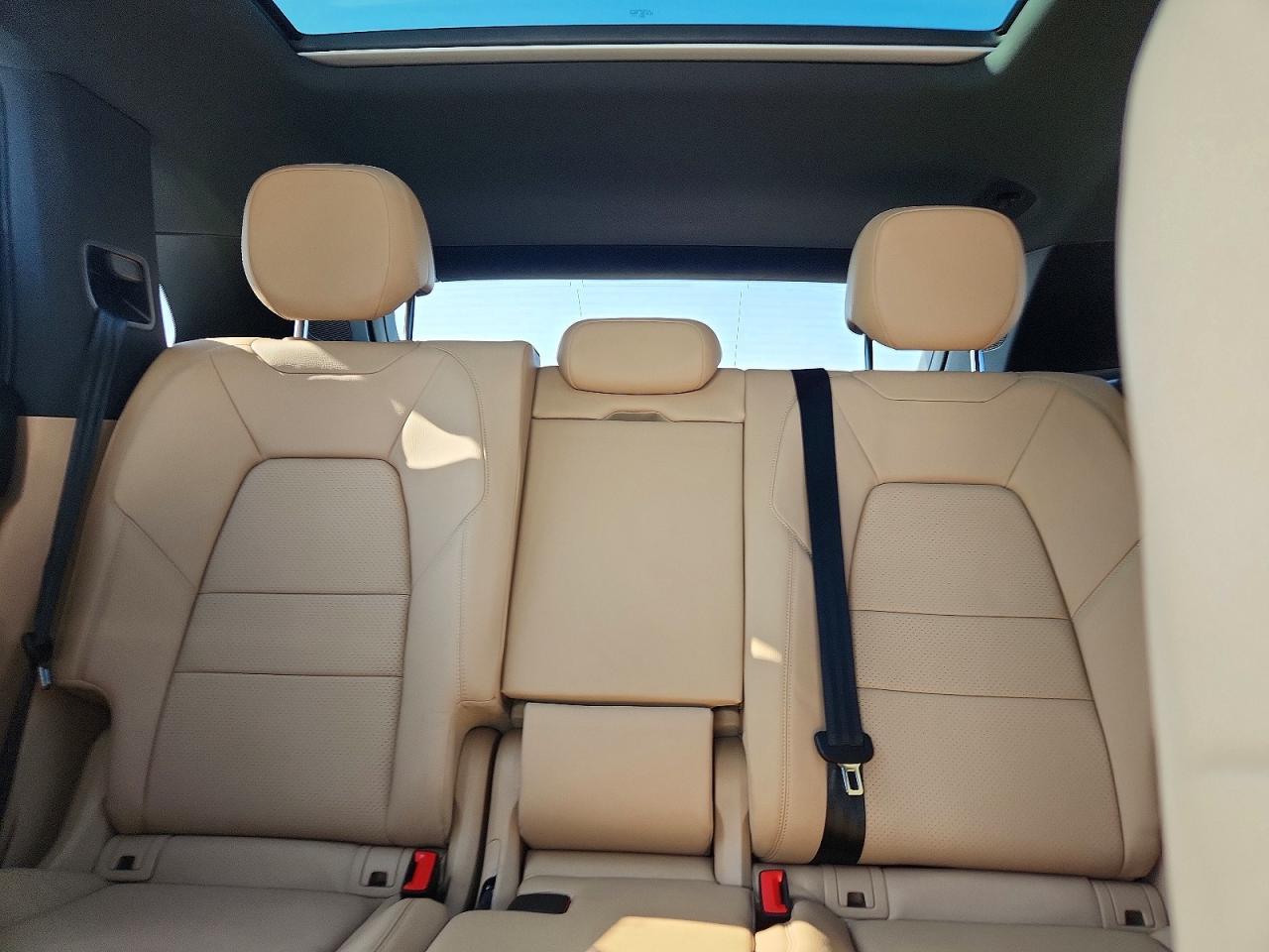 2021 PORSCHE CAYENNE photo 28