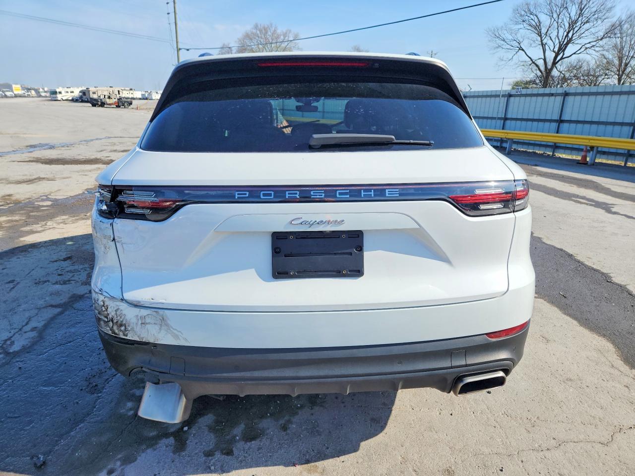 2021 PORSCHE CAYENNE photo 16