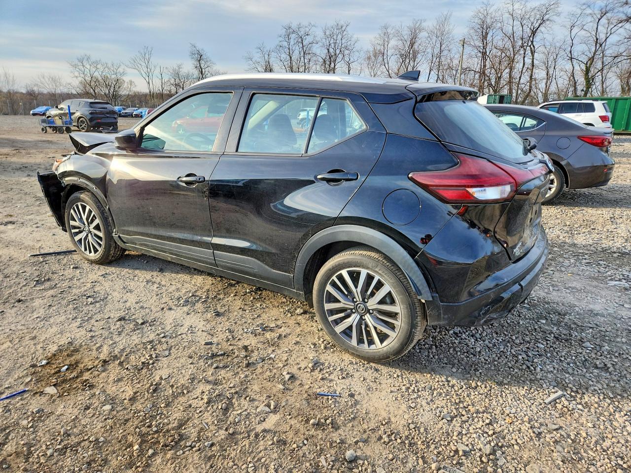 2021 NISSAN KICKS SV photo 4