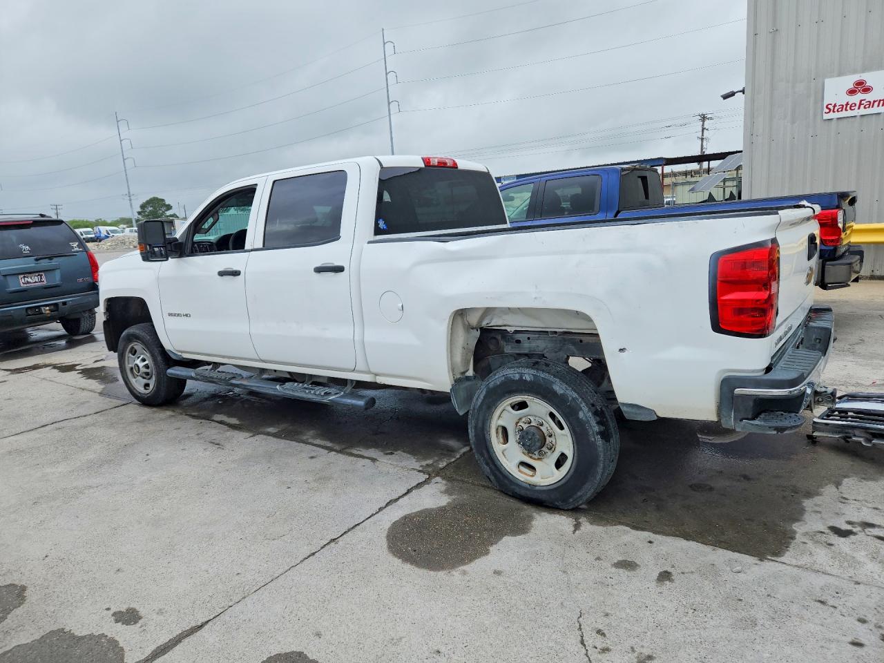2015 CHEVROLET SILVERADO C2500 HEAVY DUTY photo 2