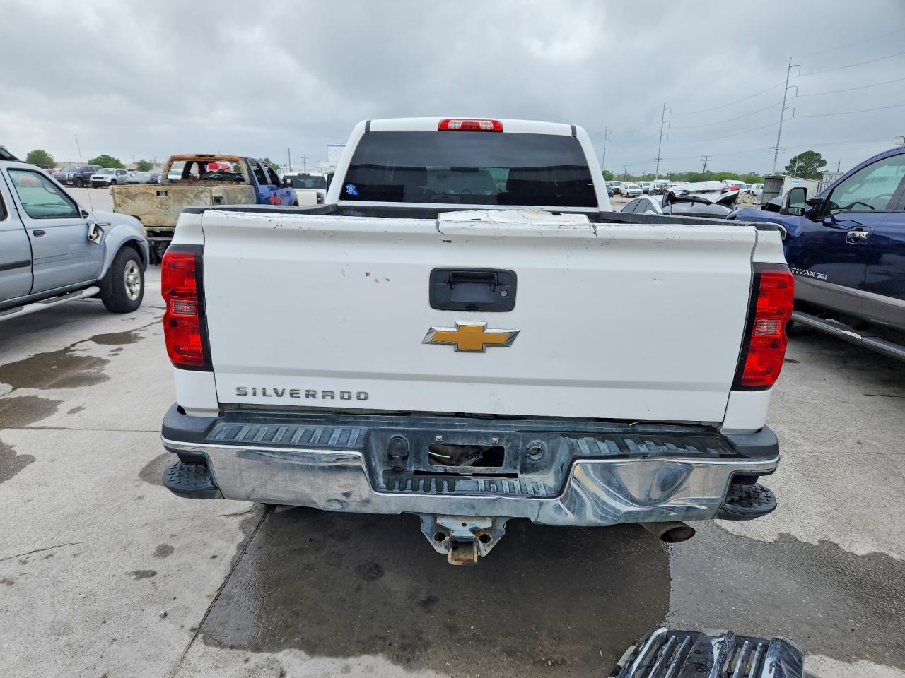 2015 CHEVROLET SILVERADO C2500 HEAVY DUTY photo 6