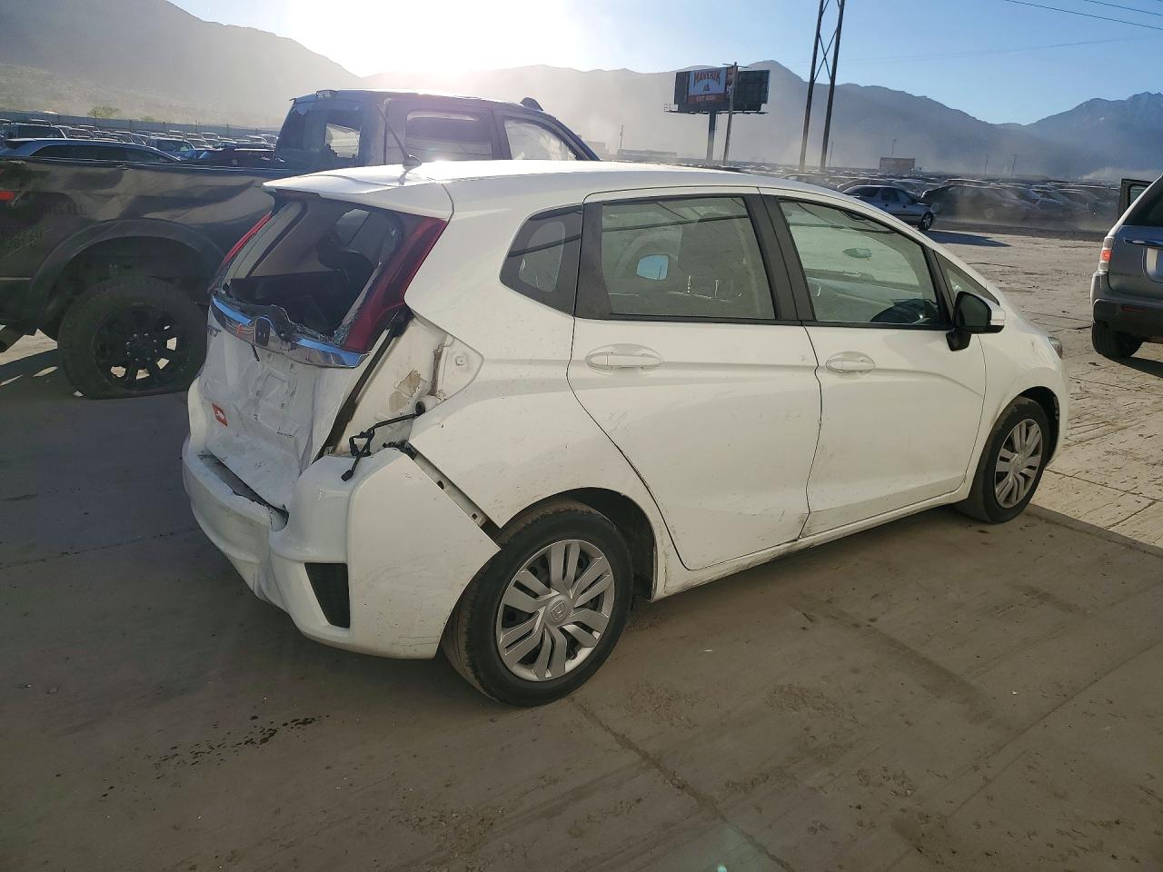 2016 HONDA FIT LX photo 5