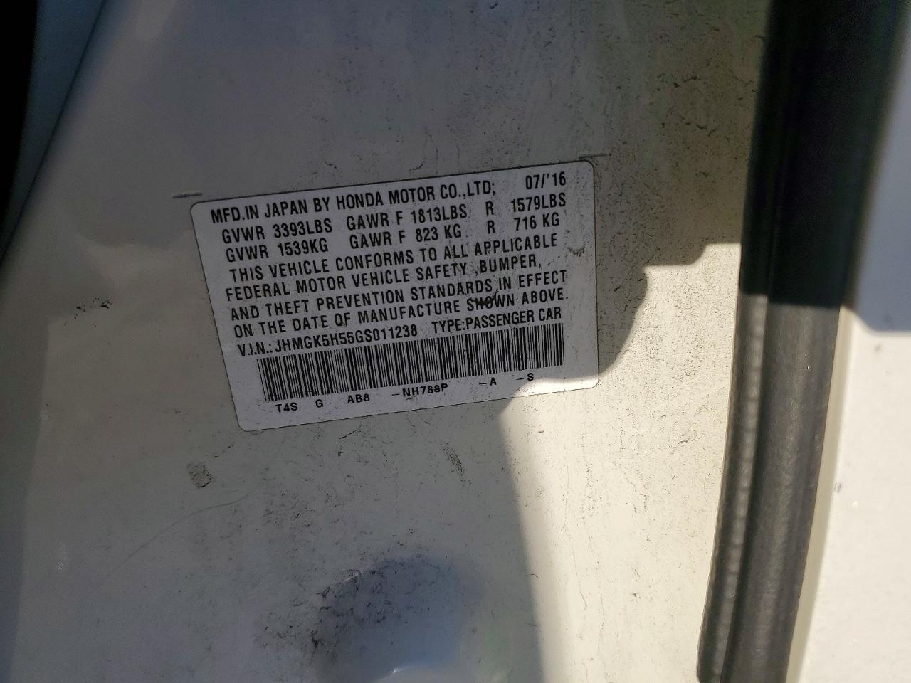 2016 HONDA FIT LX photo 23