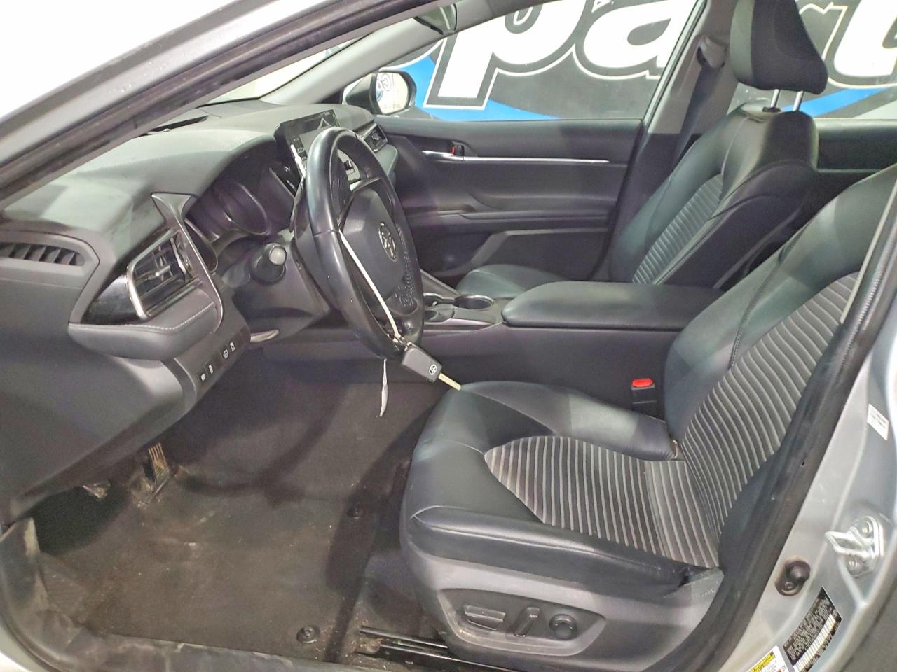 2021 TOYOTA CAMRY SE photo 25