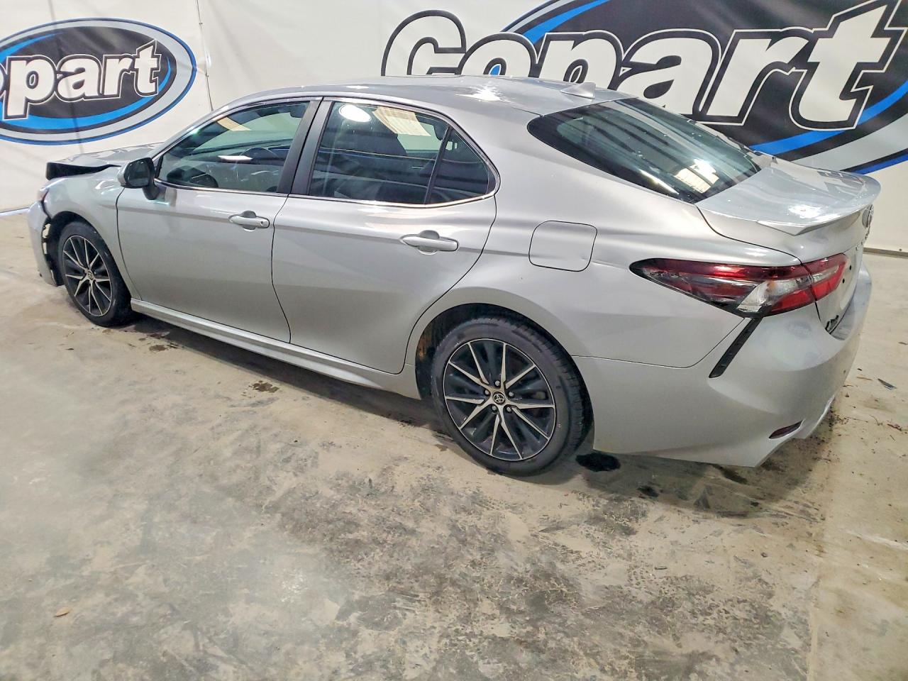 2021 TOYOTA CAMRY SE photo 5