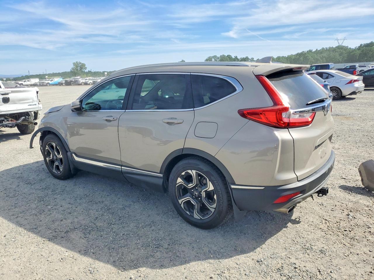 2018 HONDA CR-V TOURING photo 3