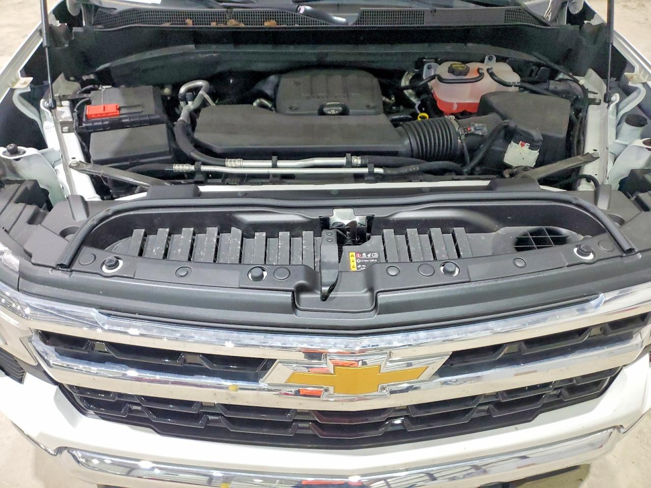 2024 CHEVROLET SILVERADO K1500 LT-L photo 31