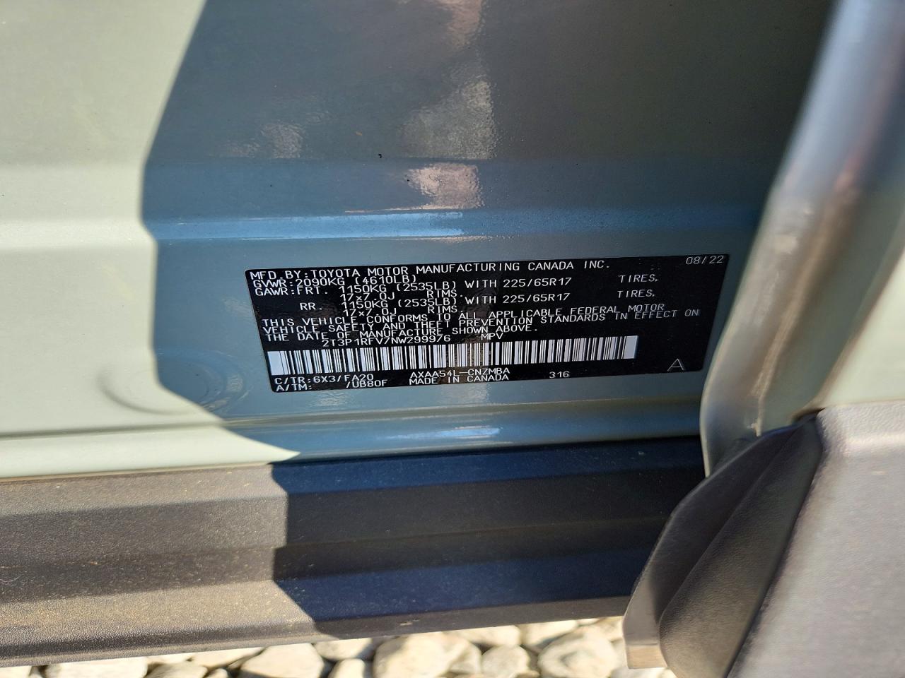 2022 TOYOTA RAV4 XLE photo 27