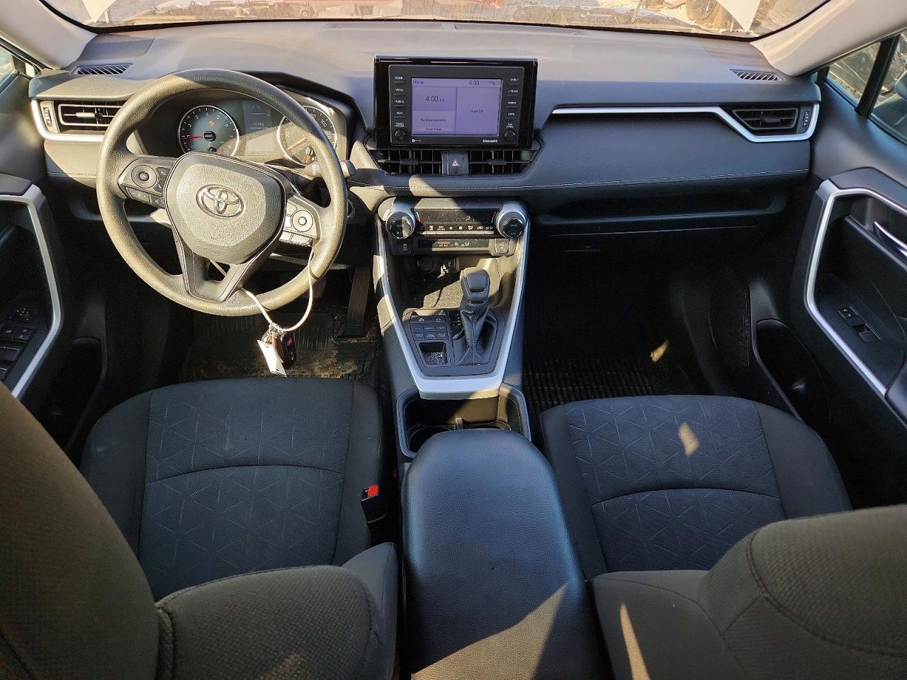 2022 TOYOTA RAV4 XLE photo 15