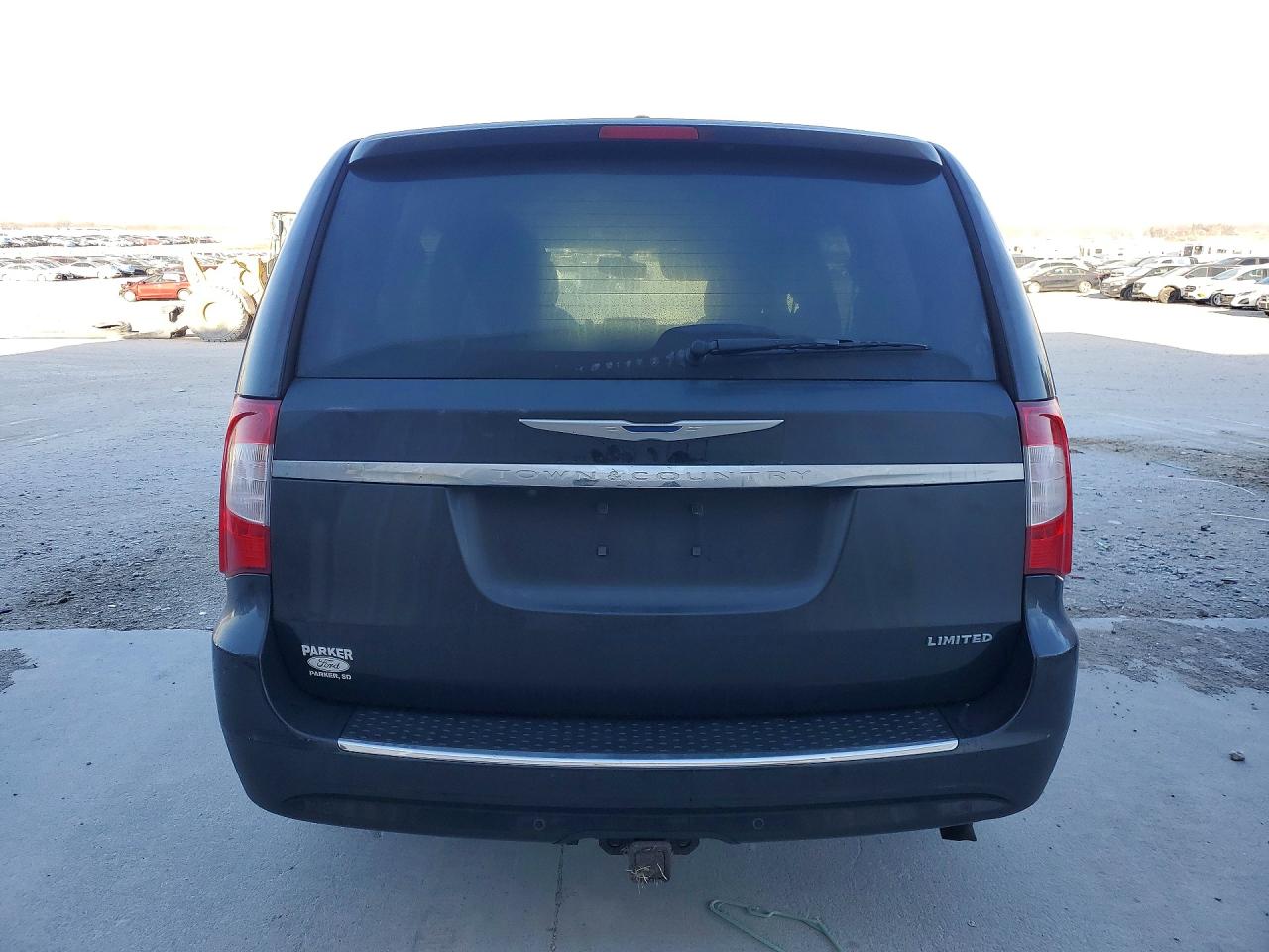 2015 CHRYSLER TOWN & COUNTRY LIMITED PLATINUM photo 11