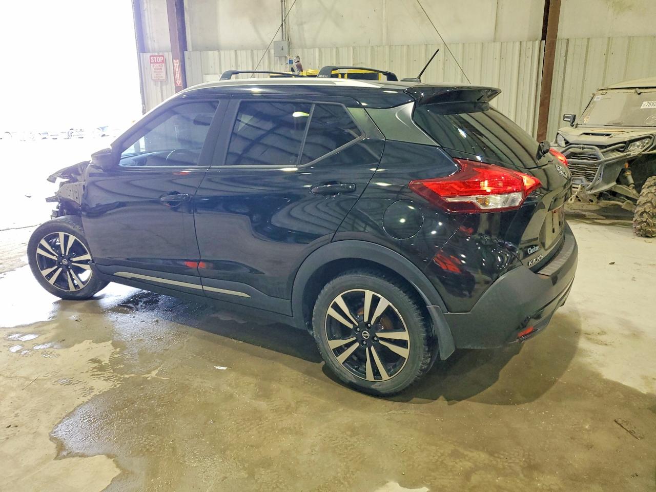 2019 NISSAN KICKS SR photo 3