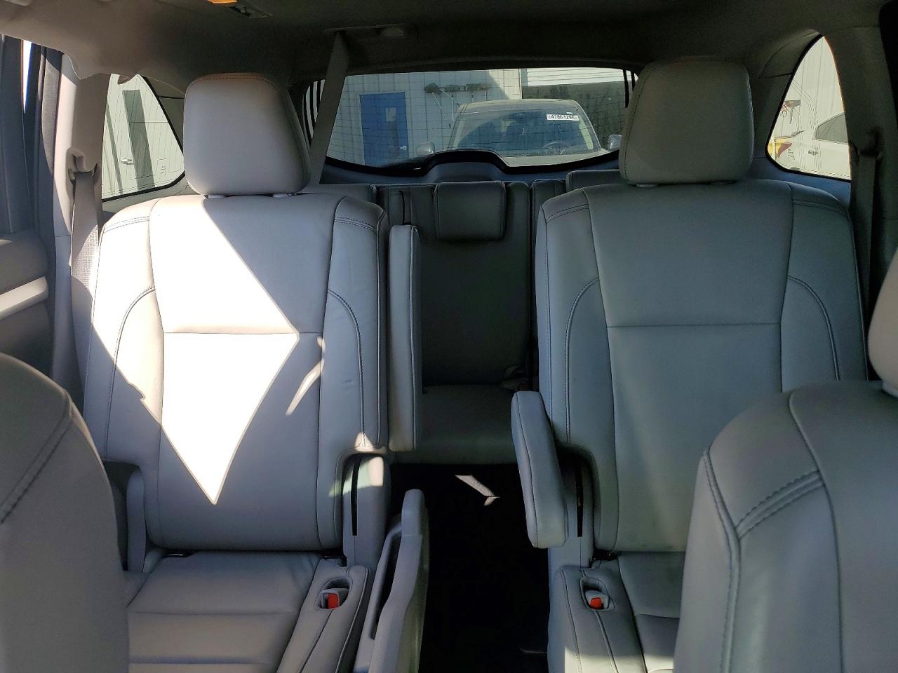 2017 TOYOTA HIGHLANDER XLE photo 28
