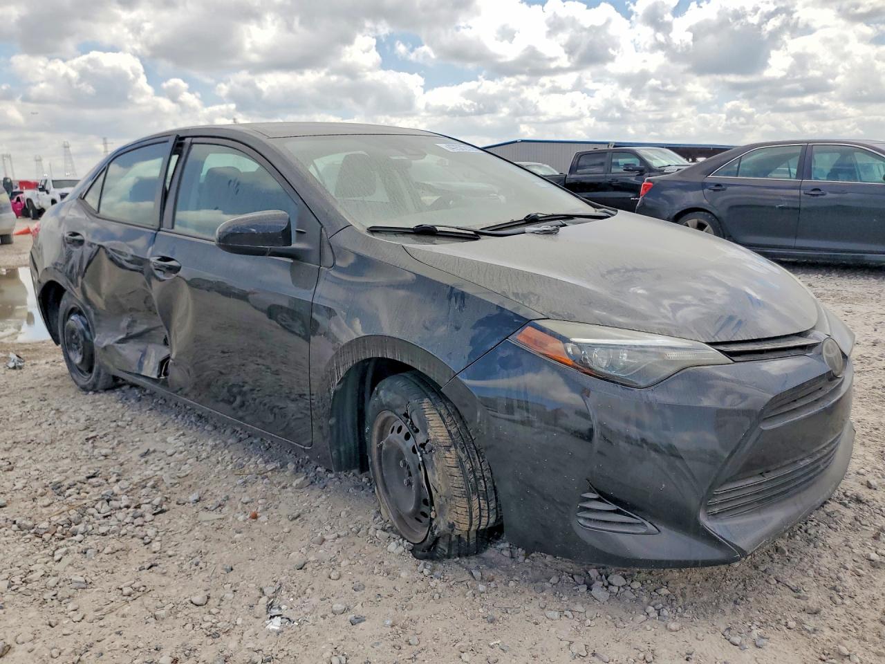 2018 TOYOTA COROLLA photo 10
