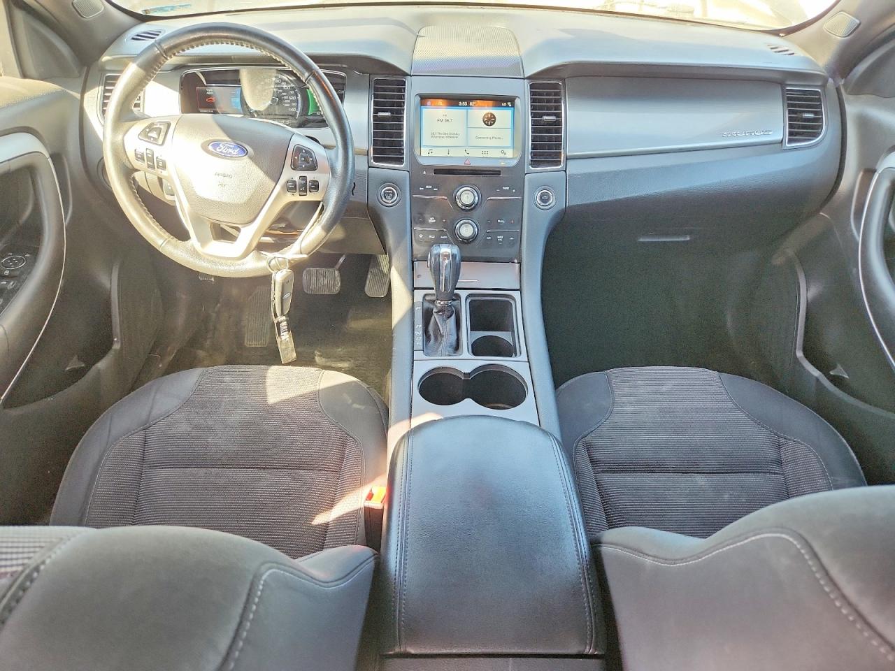 2018 FORD TAURUS SEL FWD photo 8