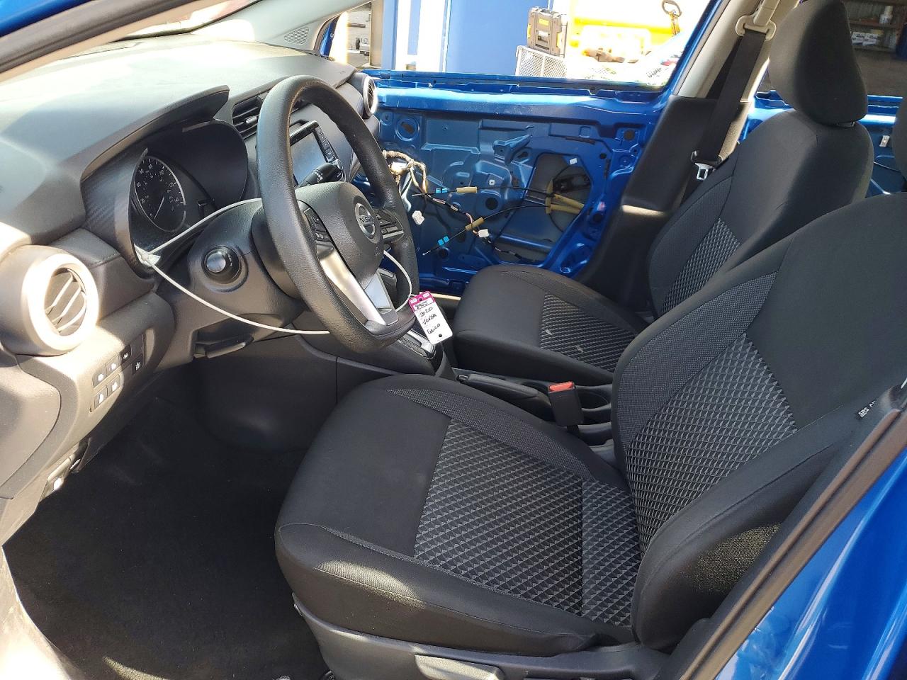 2020 NISSAN VERSA S photo 19