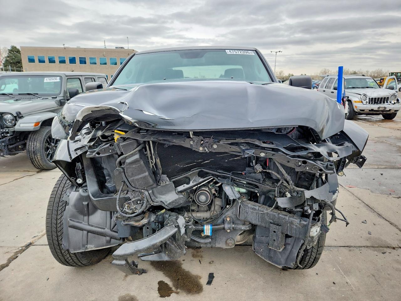 2015 RAM 1500 ST photo 9