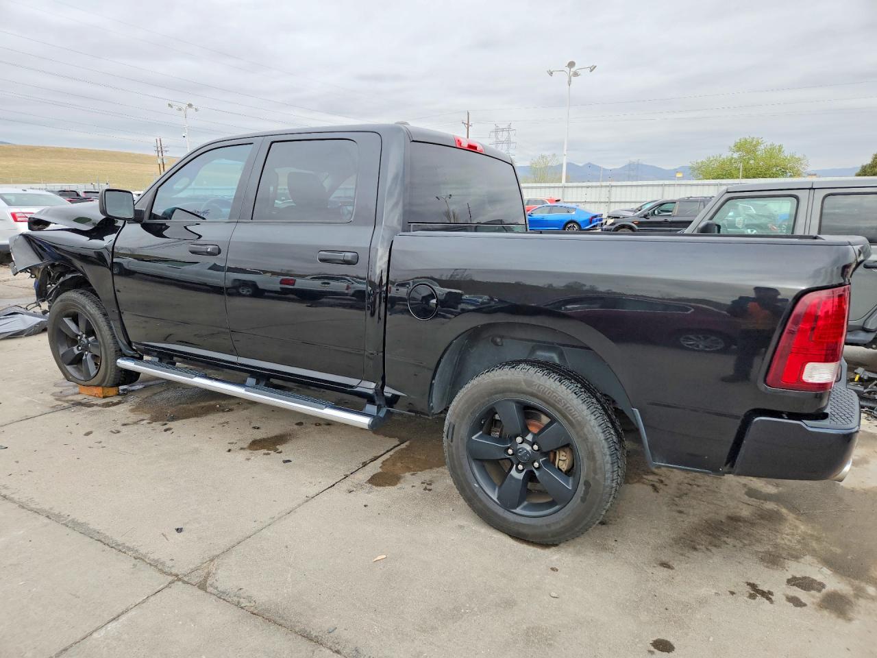 2015 RAM 1500 ST photo 3