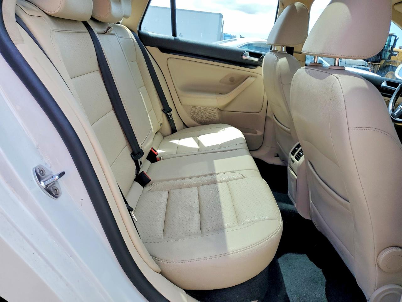 2014 VOLKSWAGEN JETTA TDI photo 31