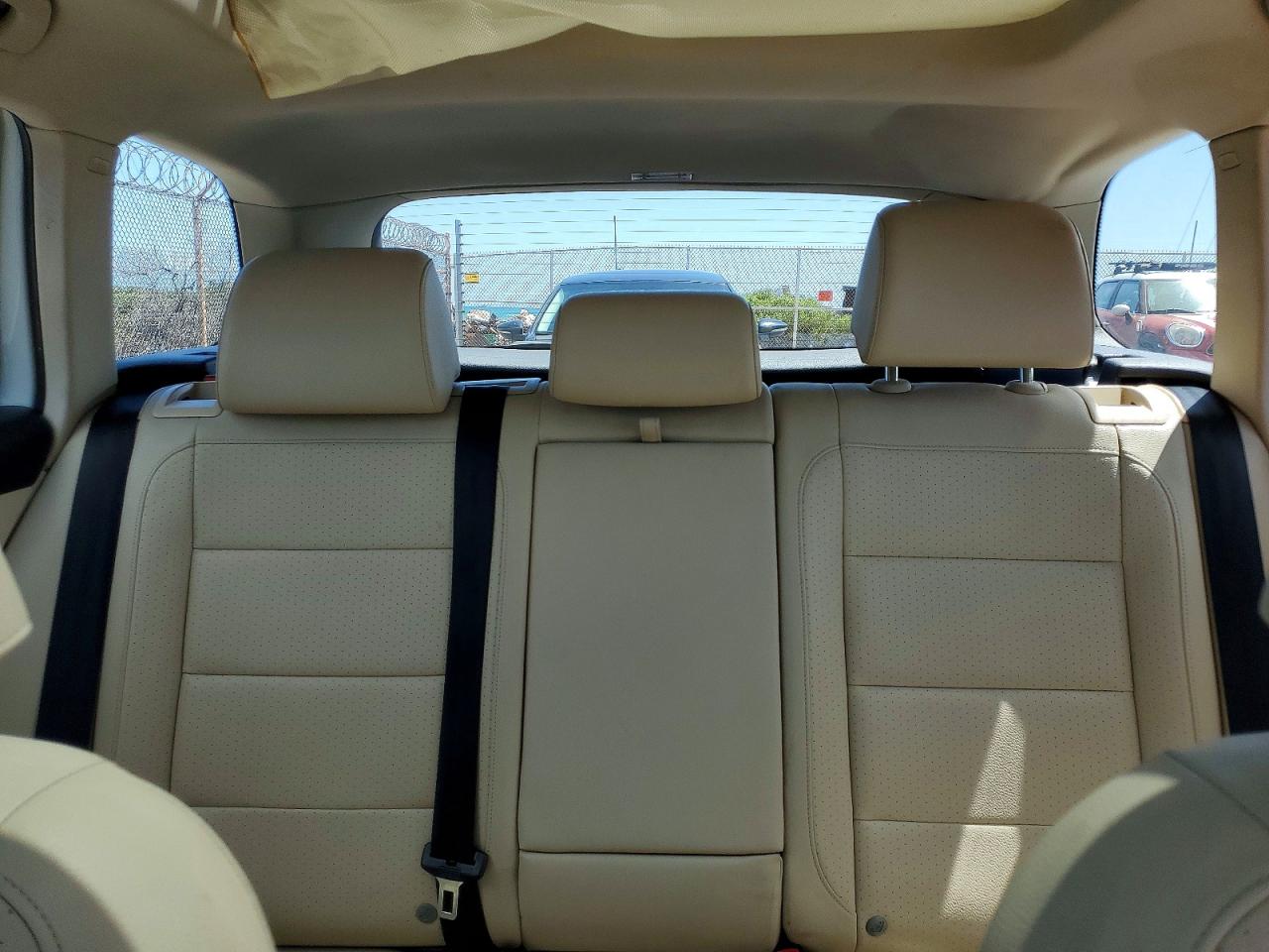 2014 VOLKSWAGEN JETTA TDI photo 28