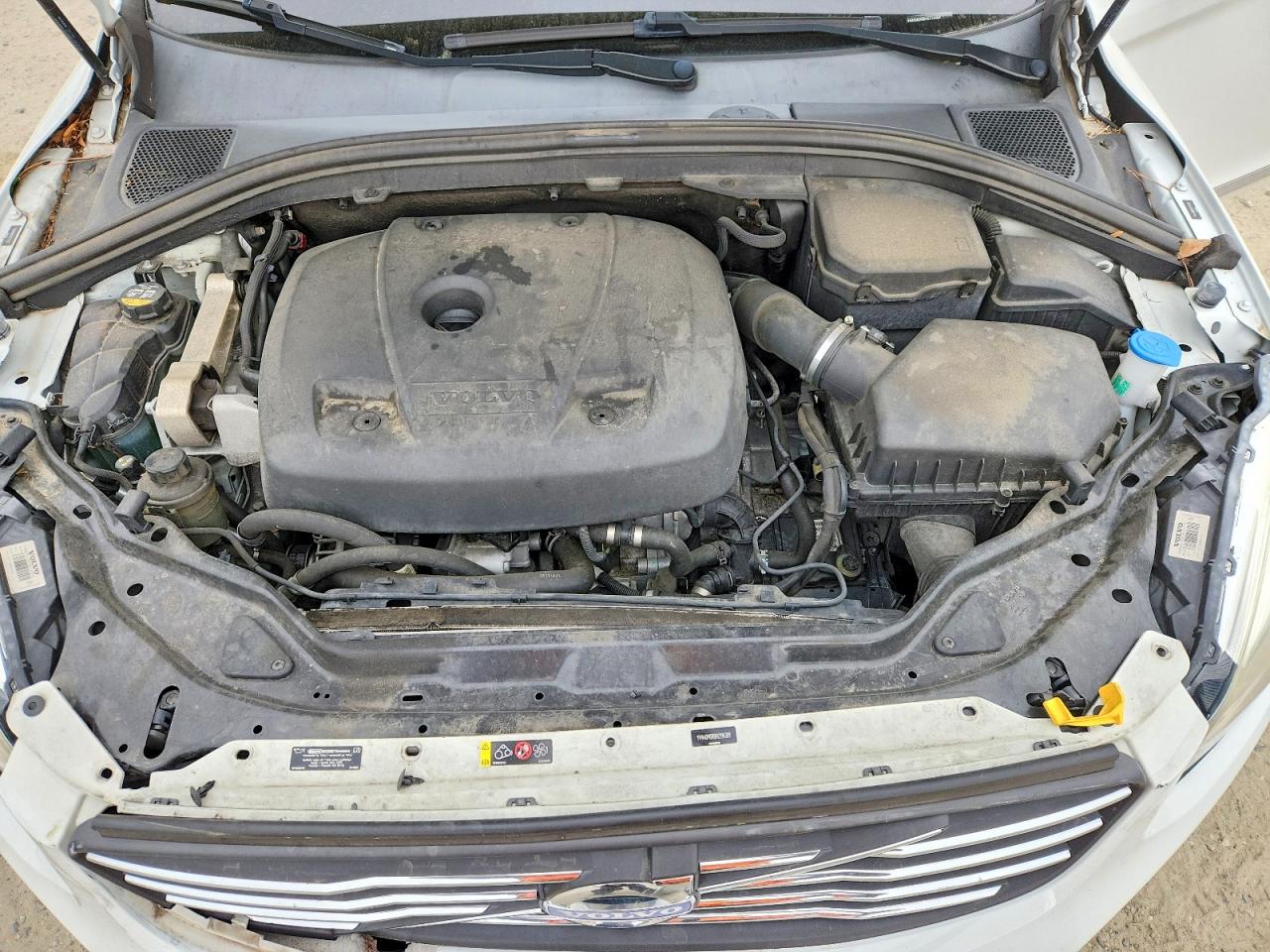 2017 VOLVO XC60 T5 DYNAMIC photo 23