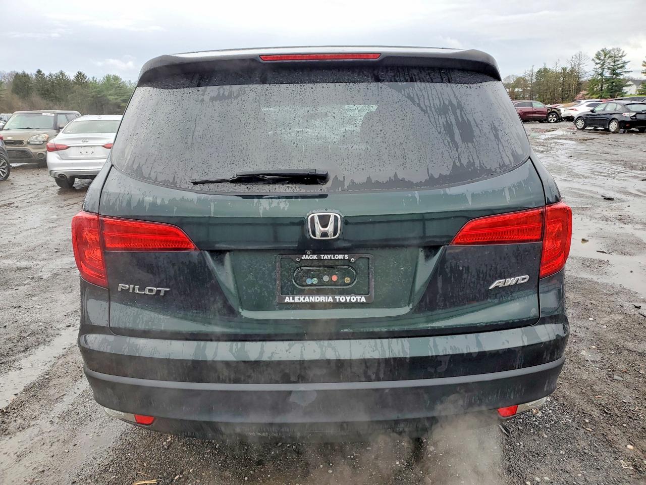 2016 HONDA PILOT LX photo 9