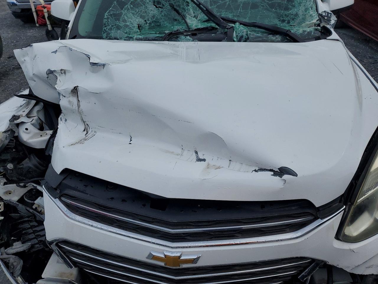 2017 CHEVROLET EQUINOX LT photo 34