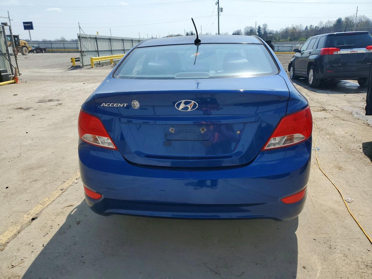 2015 HYUNDAI ACCENT GLS photo 11