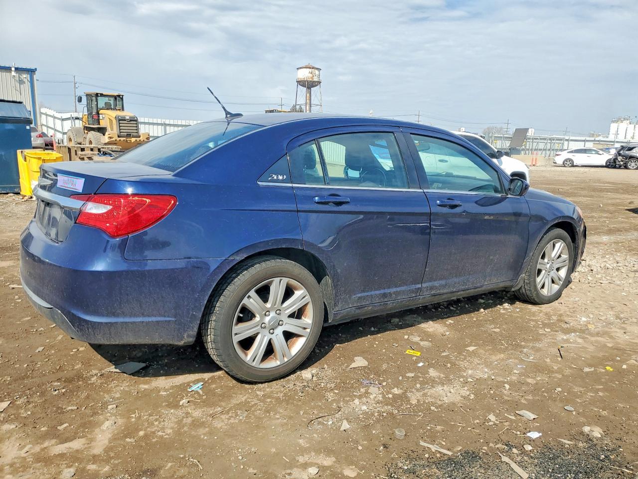 2013 CHRYSLER 200 TOURING photo 7