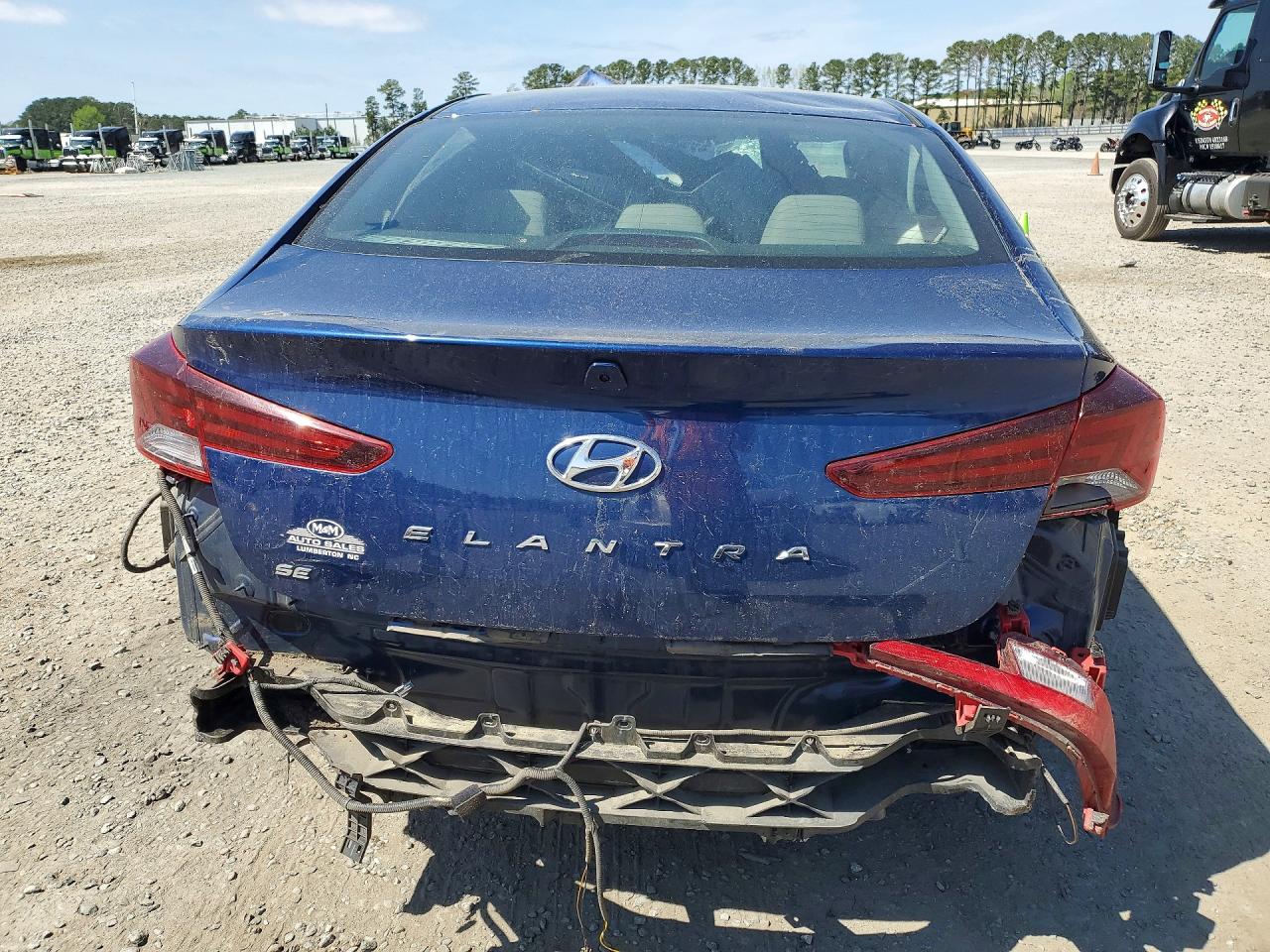 2019 HYUNDAI ELANTRA SE photo 16