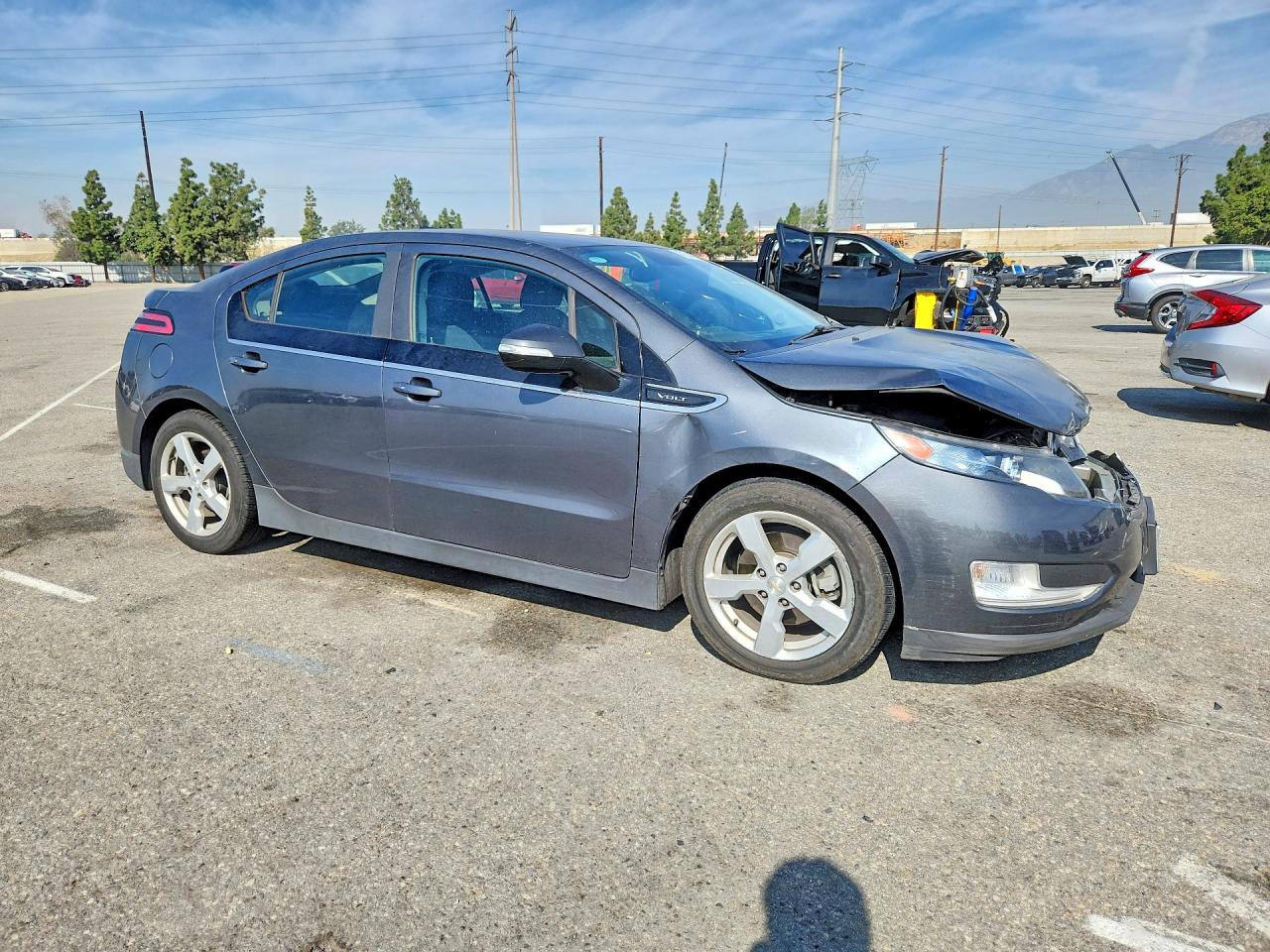 2013 CHEVROLET VOLT photo 4