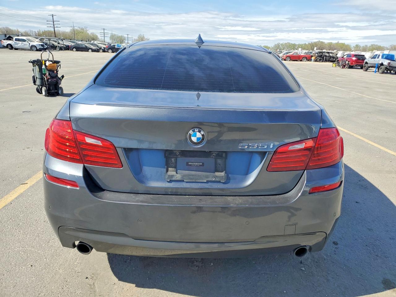 2015 BMW 535 photo 16