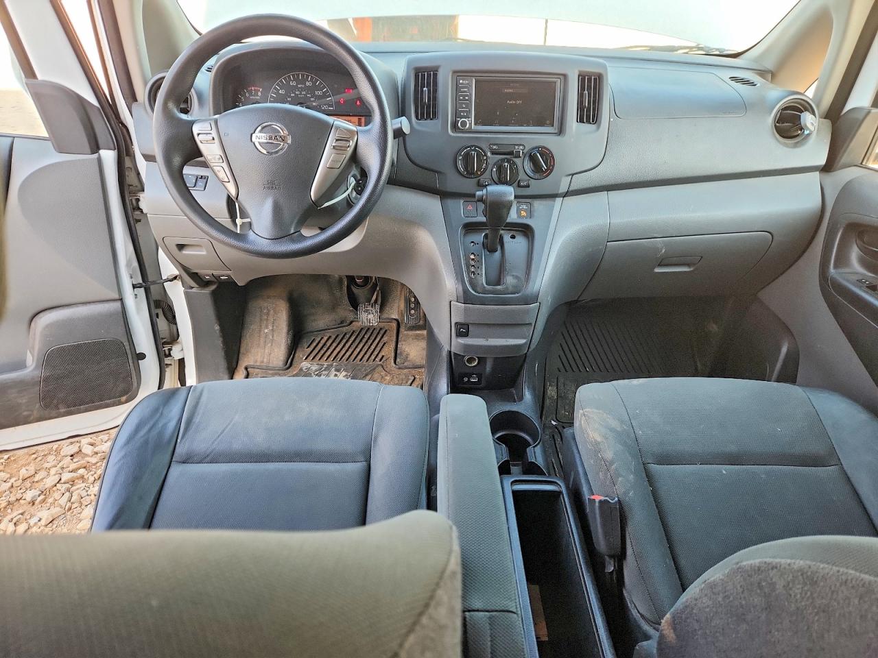 2021 NISSAN NV200 DELIVERY VAN photo 15