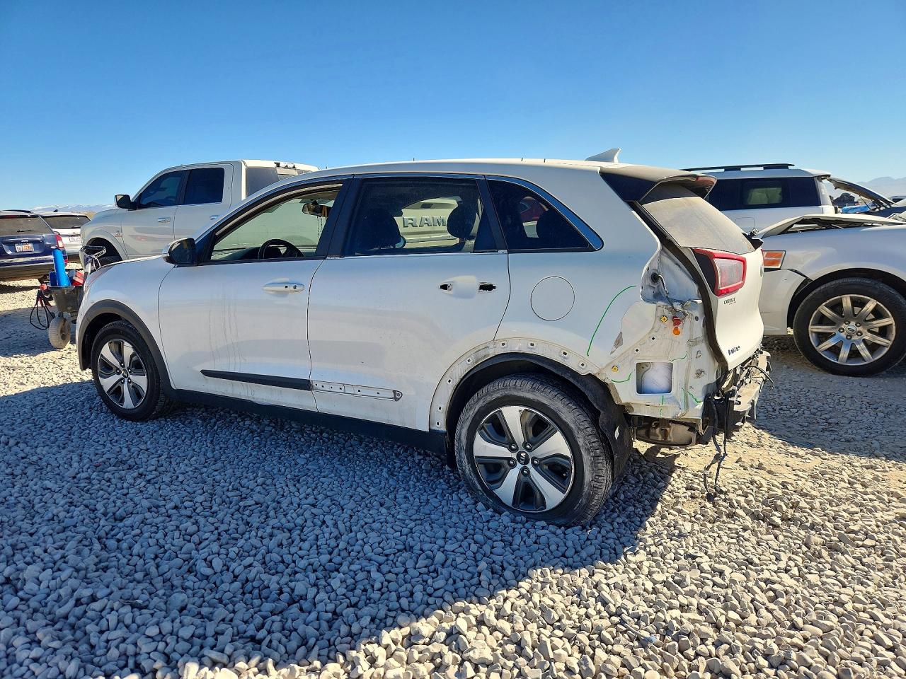 2017 KIA NIRO EX photo 3