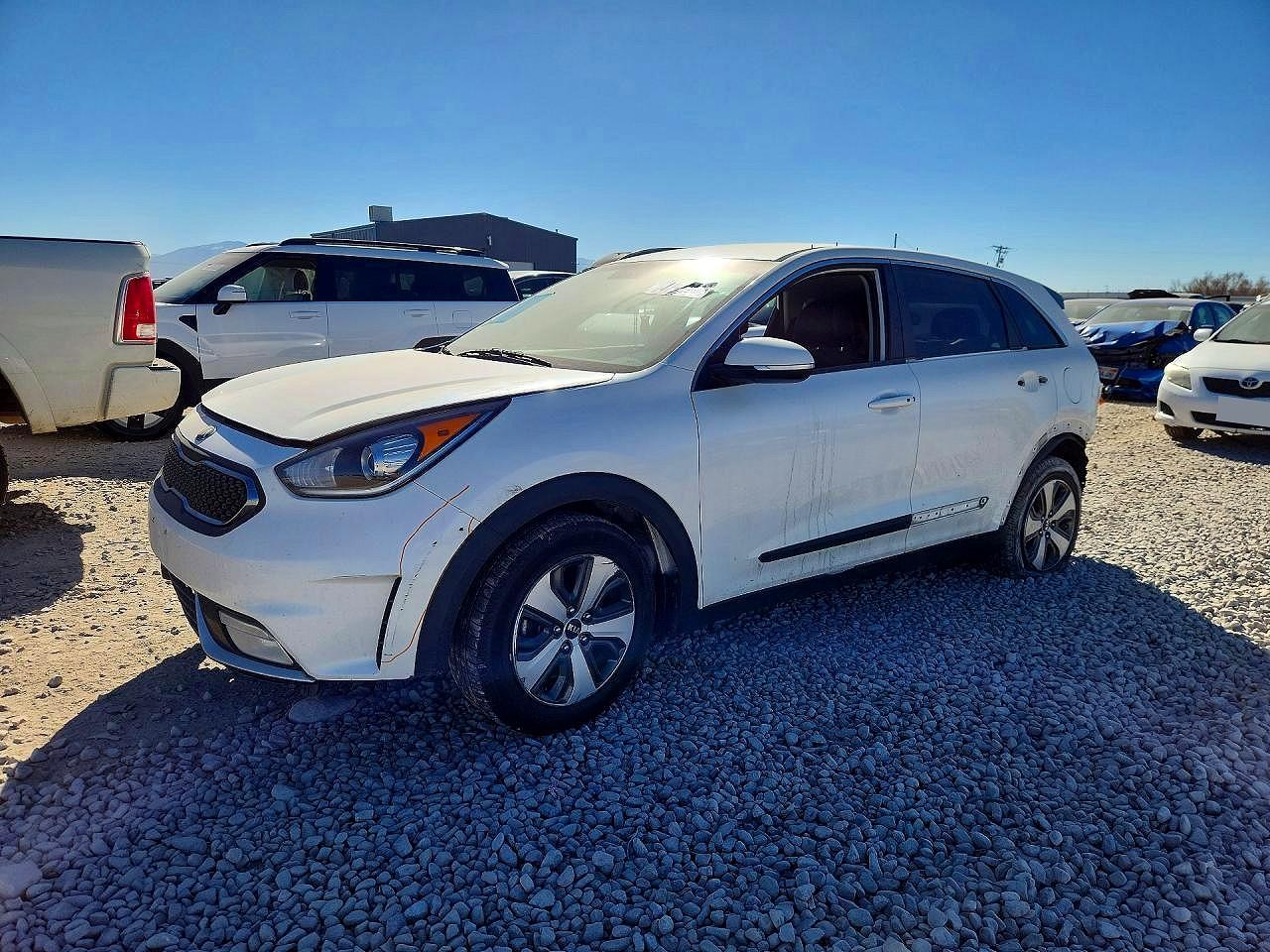 2017 KIA NIRO