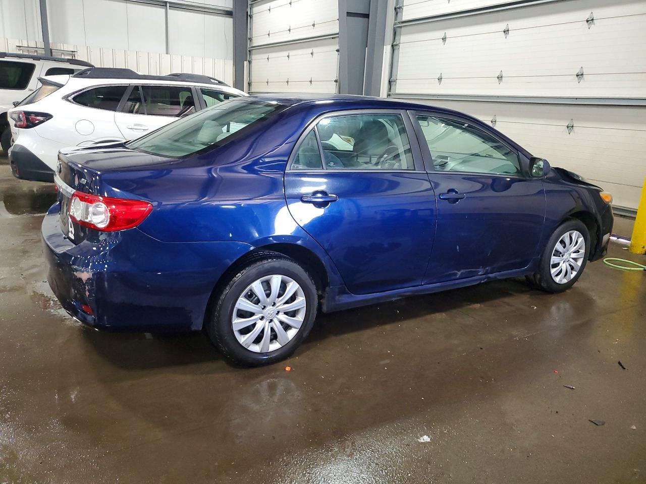 2012 TOYOTA COROLLA LE photo 5