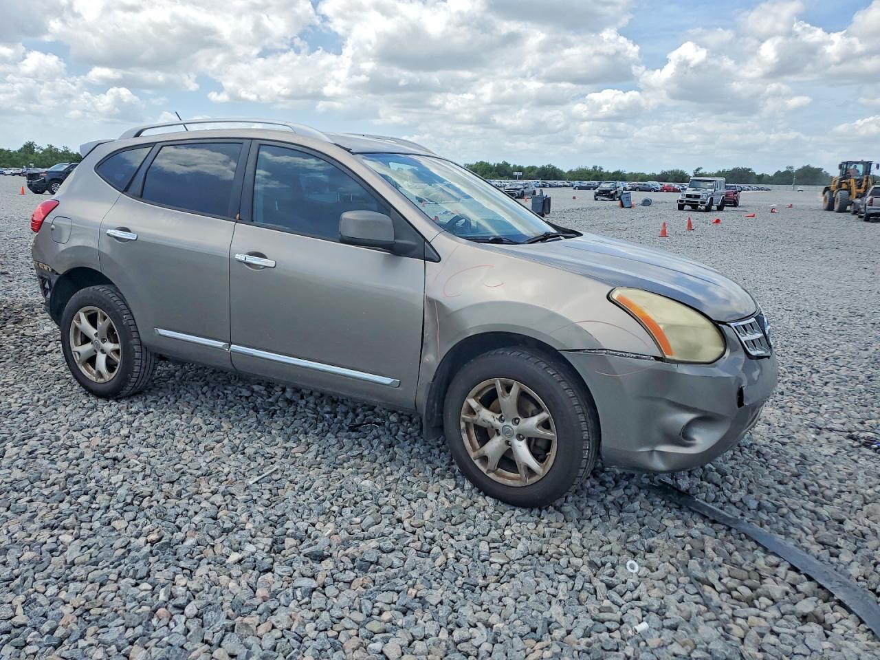2011 NISSAN ROGUE S photo 7